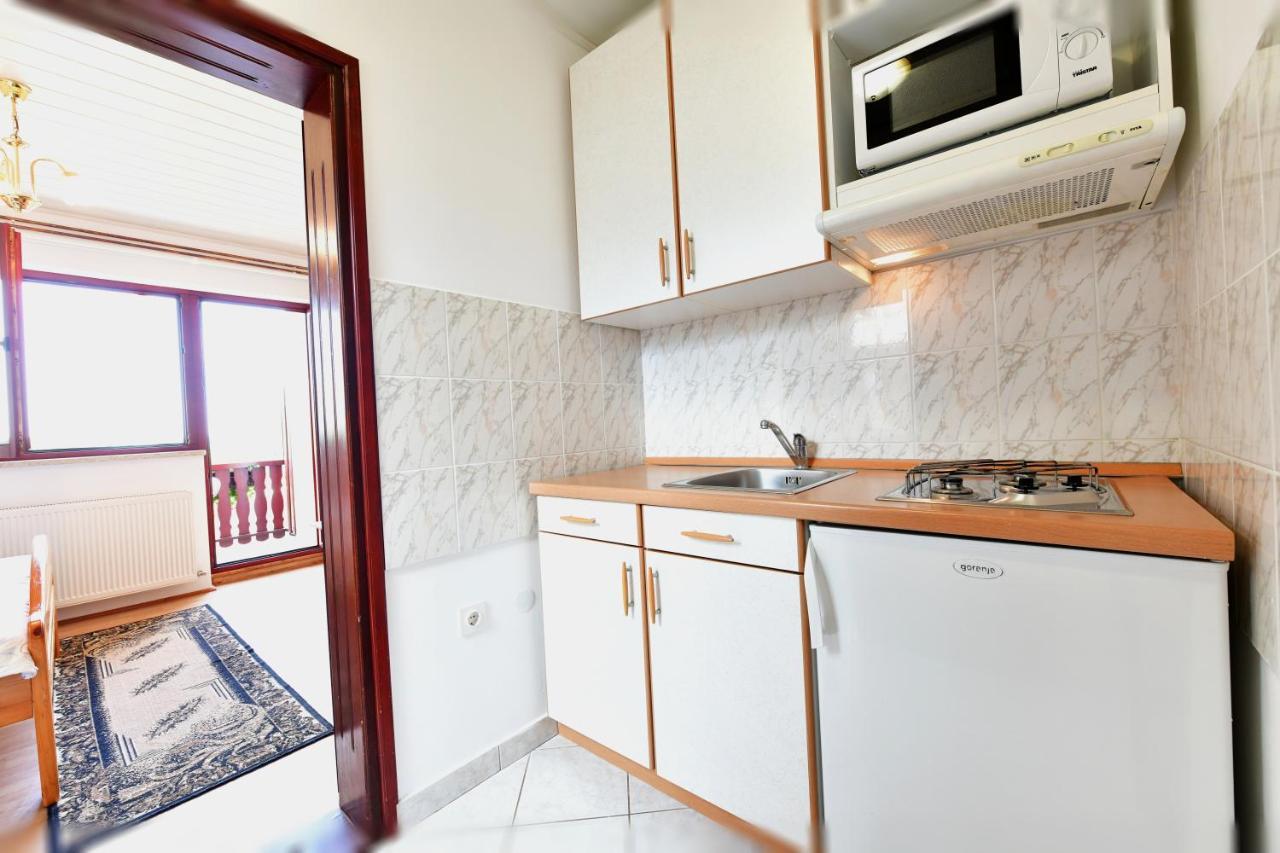 Guesthouse Ante Hodak Seliste Dreznicko Ngoại thất bức ảnh