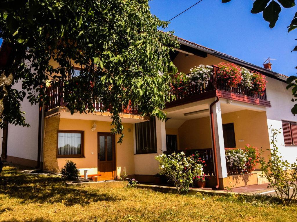 Guesthouse Ante Hodak Seliste Dreznicko Phòng bức ảnh